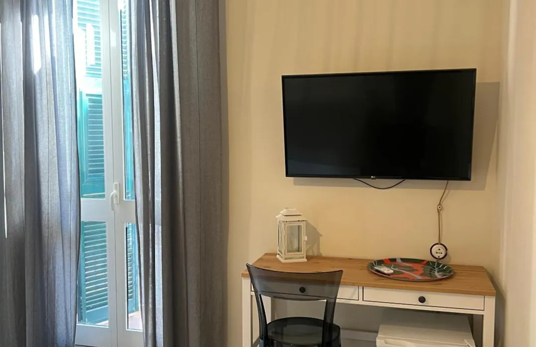 Elena Rooms-1